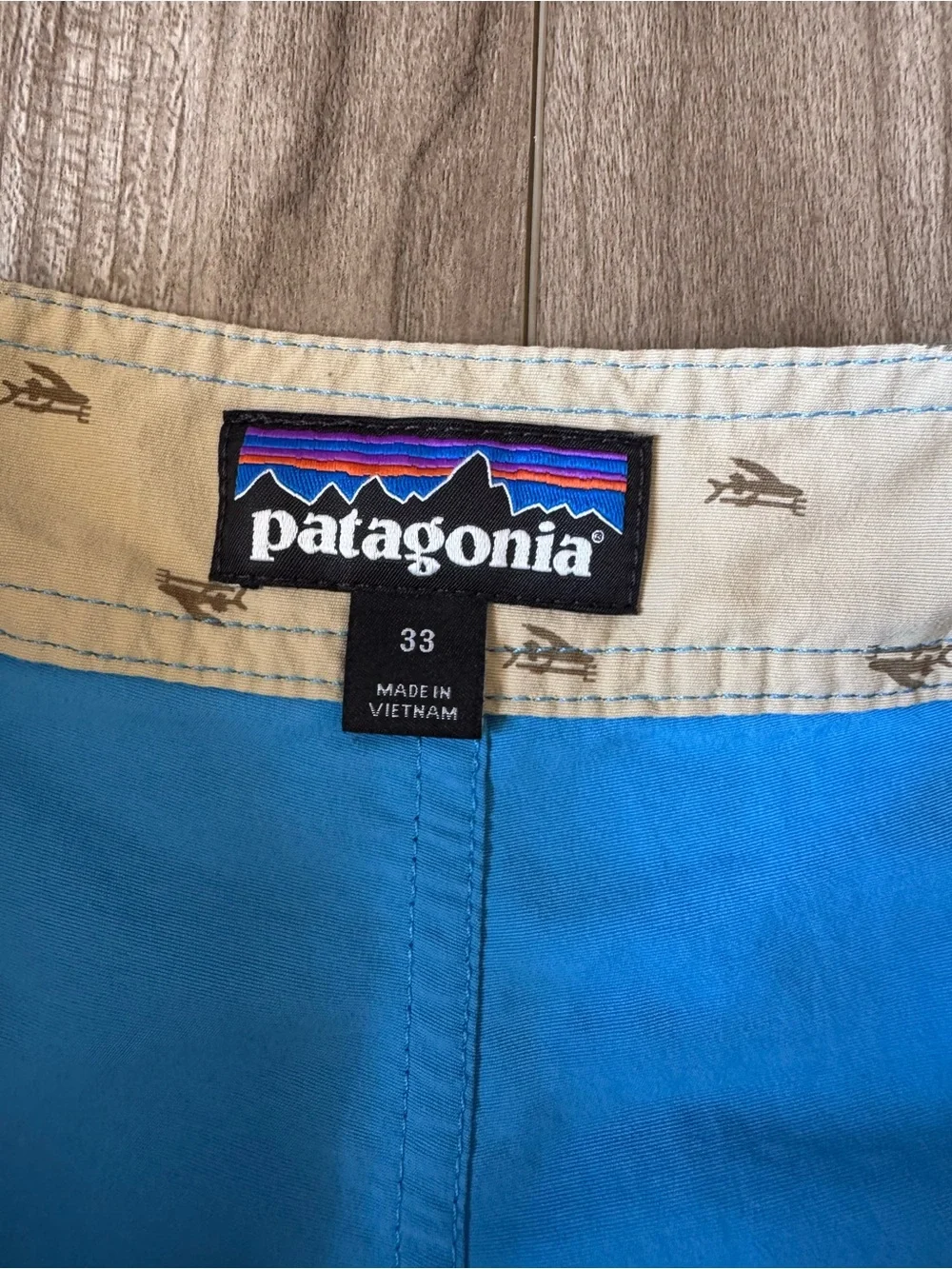 Patagonia® Men’s Wavefarer® Boardshorts 19'' Style #86622 Swim Trunks Blue Sz 33